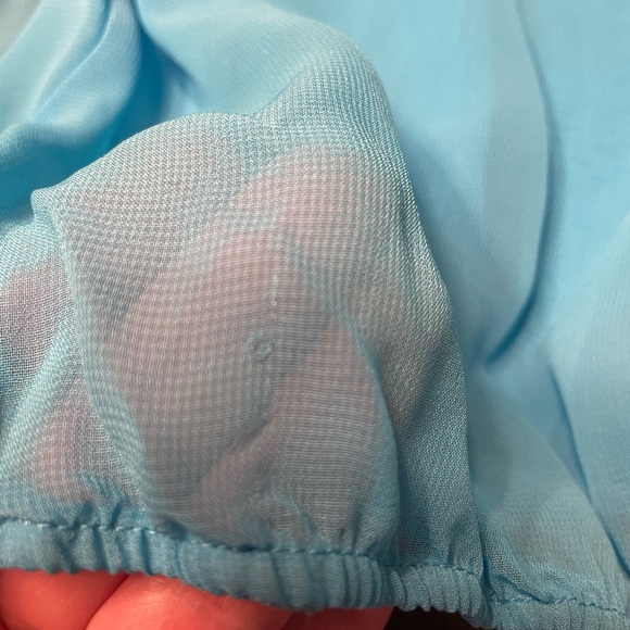 Love by Design ladies medium blouse. - Picture 12 of 13